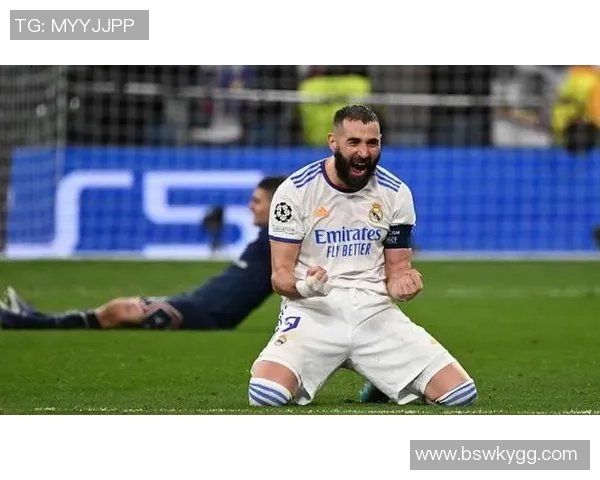 欧冠门票系统瘫痪数万球迷排队12小时争抢梦幻门票