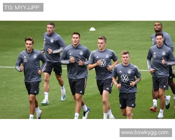 青年队迎战波斯球队力争在比赛中展现青春风采与团队精神